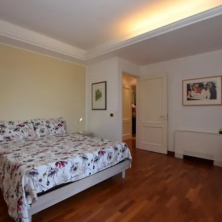 Villa Gisa 아파트호텔 모디카